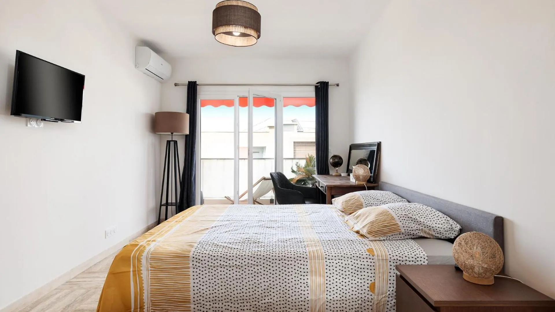 Spacieux Appartement De 114 M2 A 5 Min Des Plages - Proximite Tous Commerces Et Transports Antibes 0*,